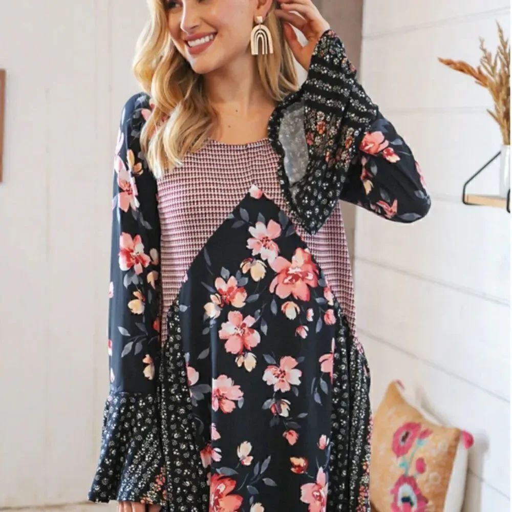 Boho Black Floral Two Tone Color Block Floral Flowing Long Bell Sleeves Dress - Picture 3 of 7
